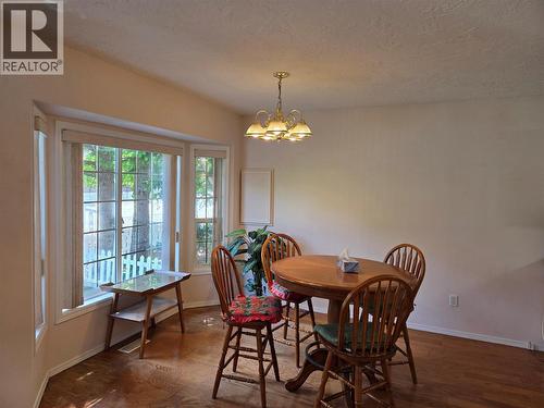 410 6Th Avenue, Keremeos, BC - Indoor Photo Showing Dining Room