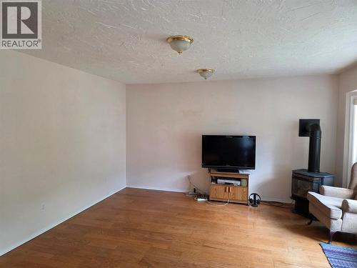 410 6Th Avenue, Keremeos, BC - Indoor