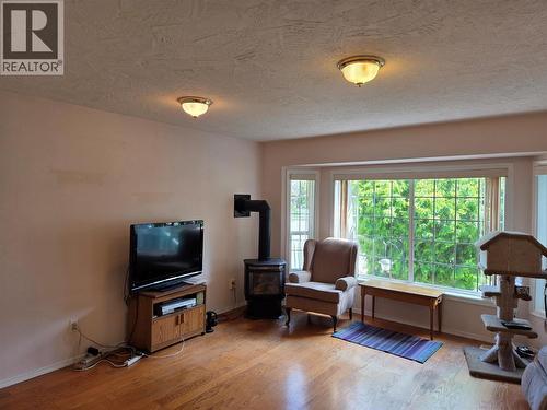 410 6Th Avenue, Keremeos, BC - Indoor