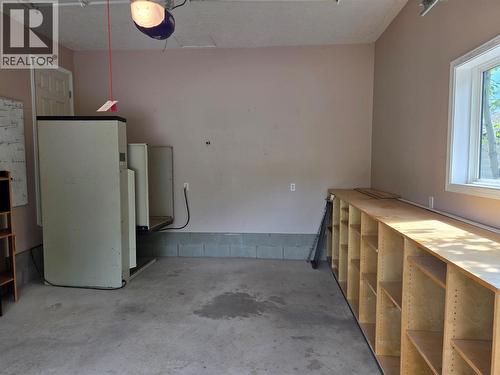 410 6Th Avenue, Keremeos, BC - Indoor