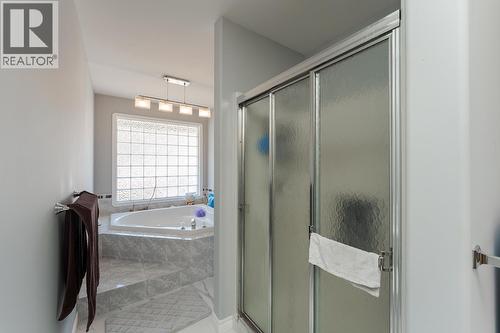 3022 Christopher Crescent, Prince George, BC - Indoor Photo Showing Bathroom