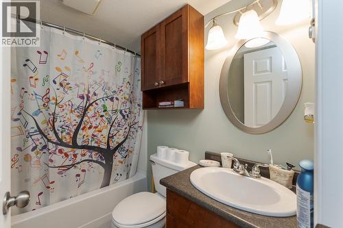 3022 Christopher Crescent, Prince George, BC - Indoor Photo Showing Bathroom