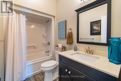 Main Floor Bathroom - 