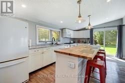 Centre Island - 