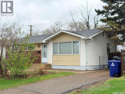 70 Lindsay DRIVE  Saskatoon, SK S7H 4B4
