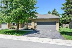 44 RIVEROAKS Drive  Mount Hope, ON L0R 1W0