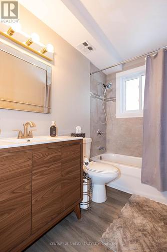 1107 Grand Avenue, Cornwall, ON - Indoor Photo Showing Bathroom