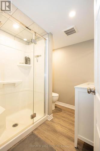 1107 Grand Avenue, Cornwall, ON - Indoor Photo Showing Bathroom