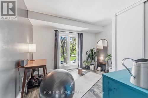 981 Barwell Avenue, Ottawa, ON - Indoor