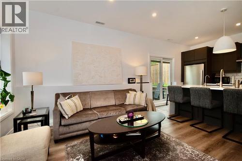 86 Hearth Crescent, Kitchener, ON - Indoor Photo Showing Living Room