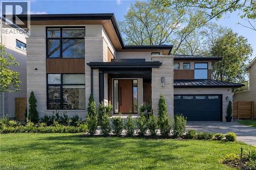 540 PATRICIA Drive  Oakville, ON L6K 1M2