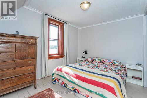 437 Champlain Road, Penetanguishene, ON - Indoor Photo Showing Bedroom