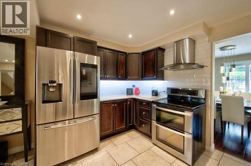 270 Morrison Road Unit# 7C, Kitchener, ON - Indoor Photo Showing Kitchen