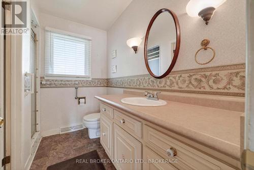1607 Charles Street, Cornwall, ON - Indoor Photo Showing Bathroom