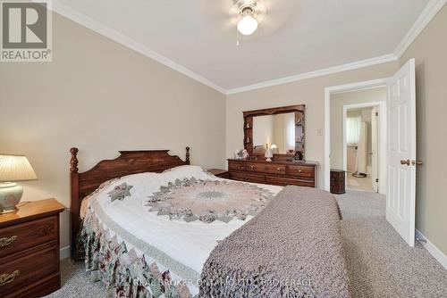 1607 Charles Street, Cornwall, ON - Indoor Photo Showing Bedroom
