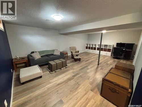 358 Bruce Street, Regina, SK - Indoor