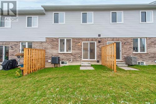 15 Linden Park Lane, Hamilton, ON 
