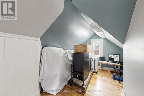 287 Courtland Avenue E, Kitchener, ON - Indoor