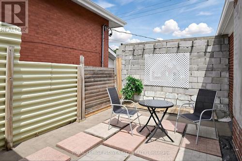 287 Courtland Avenue E, Kitchener, ON - Outdoor With Exterior