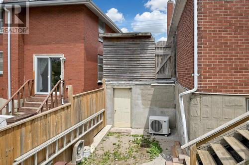 287 Courtland Avenue E, Kitchener, ON - Outdoor With Exterior