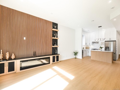 20 Leam Rd, Nanaimo, BC - Indoor Photo Showing Kitchen