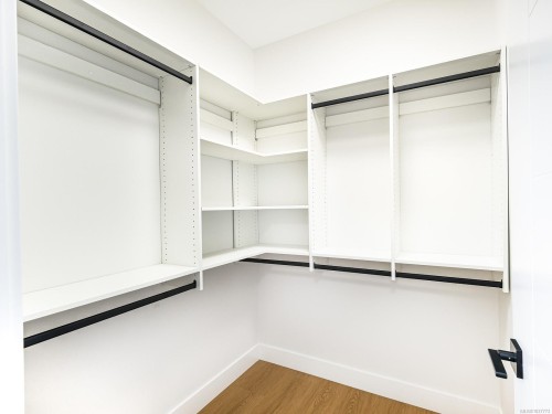 20 Leam Rd, Nanaimo, BC - Indoor With Storage