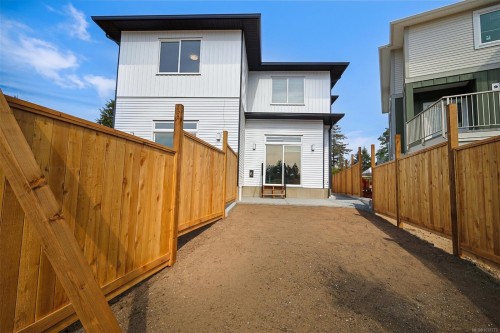20 Leam Rd, Nanaimo, BC - Outdoor With Exterior