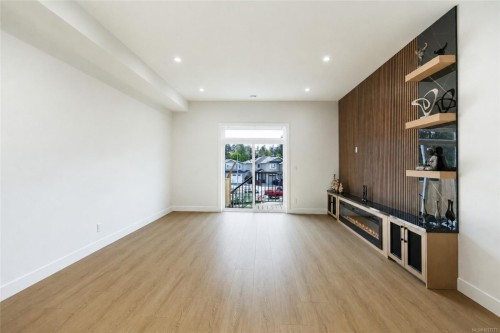 20 Leam Rd, Nanaimo, BC - Indoor