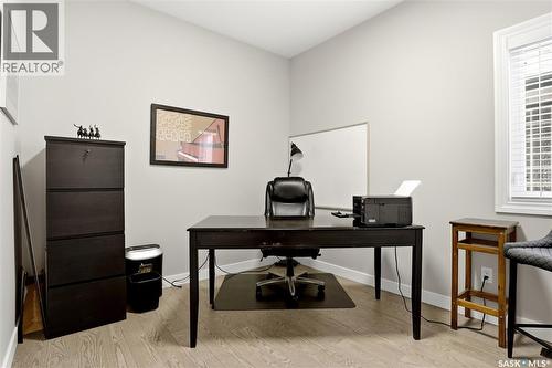 3283 Thames Crescent E, Regina, SK - Indoor Photo Showing Office