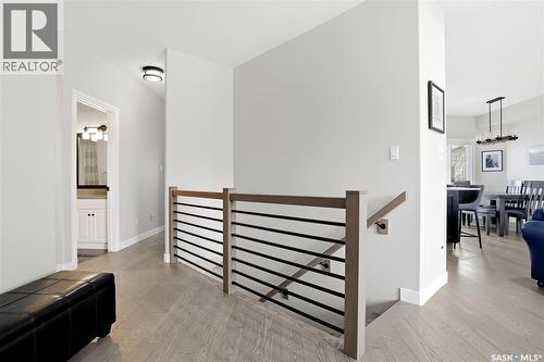 3283 Thames Crescent E, Regina, SK - Indoor