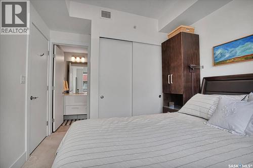 304 404 C Avenue S, Saskatoon, SK - Indoor Photo Showing Bedroom
