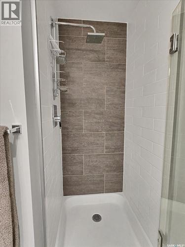 304 404 C Avenue S, Saskatoon, SK - Indoor Photo Showing Bathroom