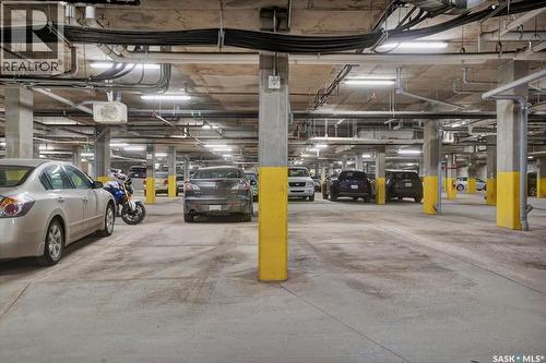 304 404 C Avenue S, Saskatoon, SK - Indoor Photo Showing Garage