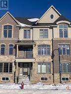 12 SUMMERBEAM WAY Brampton, ON L6Y 6K5