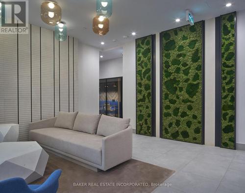 Northshore Condo Lobby - 314 - 500 Plains Road E, Burlington, ON - Indoor