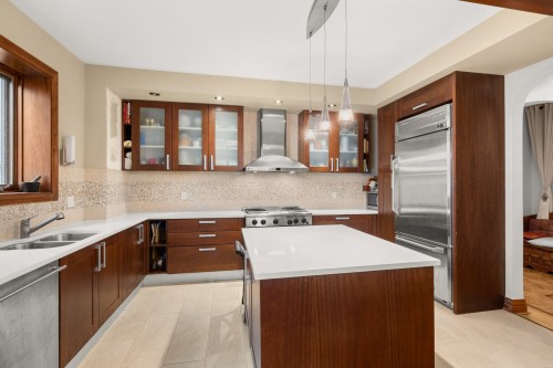 Cuisine - 1515 Av. Lajoie, Montréal (Outremont), QC - Indoor Photo Showing Kitchen With Double Sink With Upgraded Kitchen