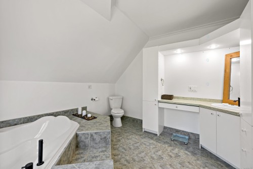 Salle de bains attenante à la CCP - 7 Rue St-André, Mont-Blanc, QC - Indoor Photo Showing Bathroom