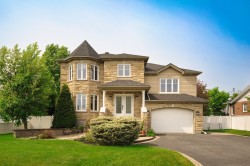 54 Rue Basile-Daigneault Saint-Basile-Le-Grand, QC J3N 1S3