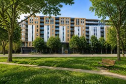 825-680 Rue De Courcelle Montréal (Le Sud-Ouest), QC H4C 0B8