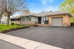11  - 11A Rue Tassé Sainte-Thérèse, QC J7E 1V5