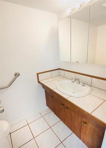16 Schultz Rd, Pinawa, MB 