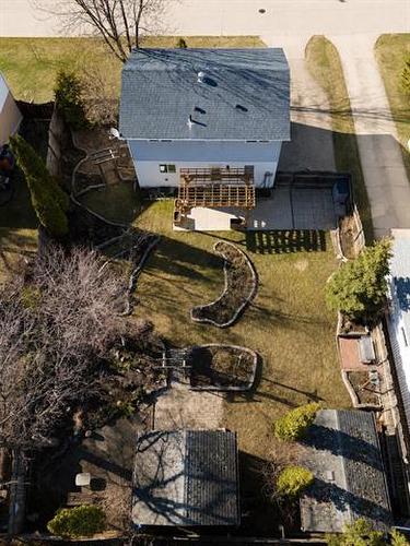 16 Schultz Rd, Pinawa, MB 
