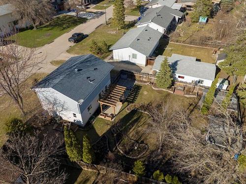 16 Schultz Rd, Pinawa, MB 