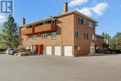 7 - 106 STRATAS COURT N  Ottawa, ON K2L 3K4