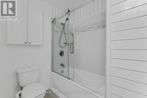 106 Stratas Court N, Ottawa, ON 