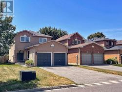 35 FOREST GROVE DRIVE Whitby, ON L1R 2A6