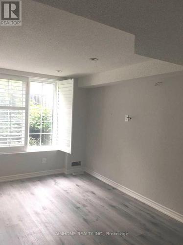 Lower - 71 Dewpoint Road, Vaughan, ON - Indoor Photo Showing Other Room
