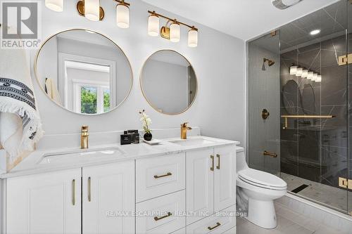 350 East Side Crescent, Burlington, ON - Indoor Photo Showing Bathroom