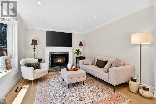 350 East Side Crescent, Burlington, ON - Indoor Photo Showing Living Room With Fireplace