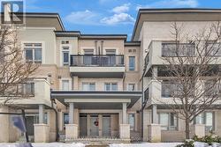 9 - 9601 JANE STREET Vaughan, ON L6A 4G5